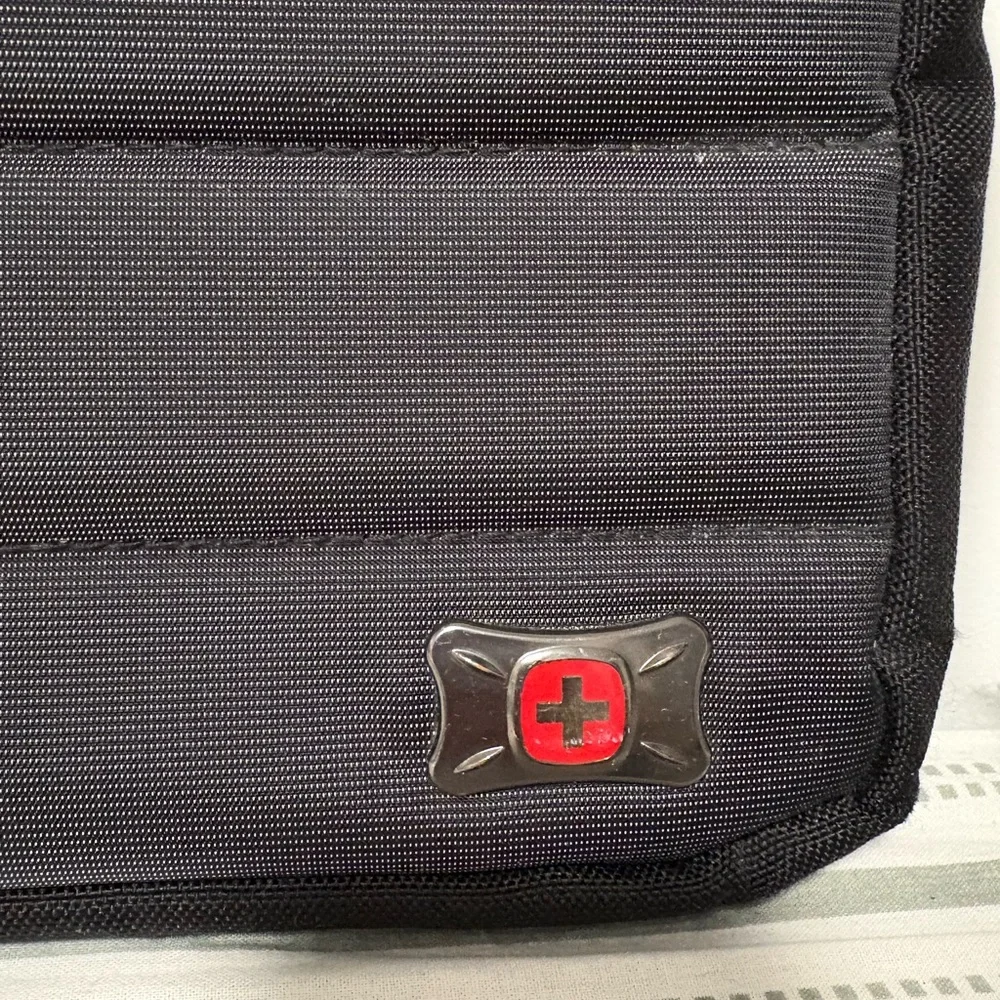 SWISSGEAR Anthem 17
